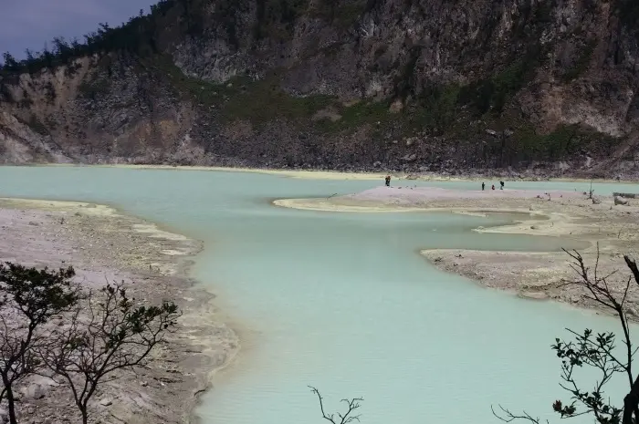 10 Favorite and Most Popular Tourist Destinations in Ciwidey